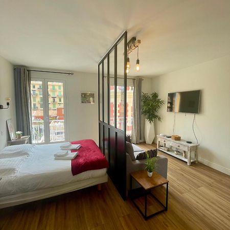 Le Verlaine, Studio En Centre Ville A Deux Minutes Des Plages Menton Eksteriør billede
