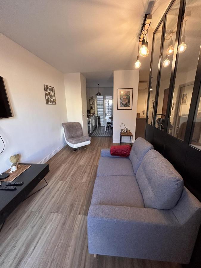 Le Verlaine, Studio En Centre Ville A Deux Minutes Des Plages Menton Eksteriør billede