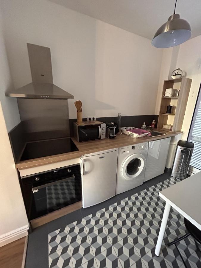 Le Verlaine, Studio En Centre Ville A Deux Minutes Des Plages Menton Eksteriør billede